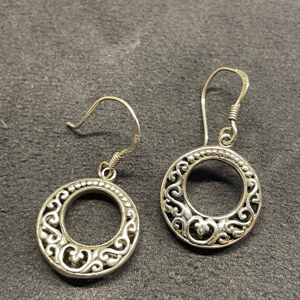 ✨925 Sterling Sass Drop Earrings Alert ✨ - Picture 2 of 3